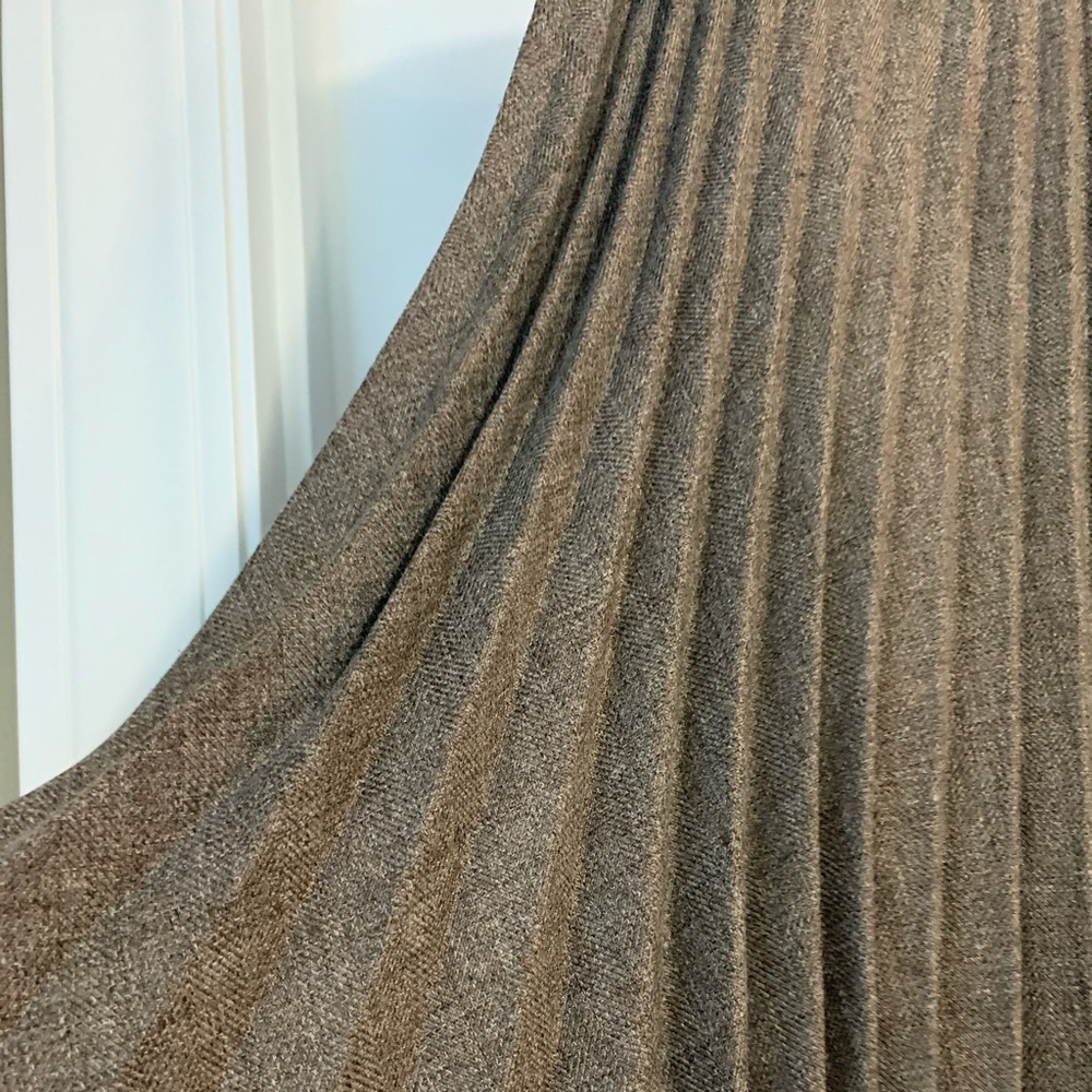 Forever 21 brown plaid skirt with lace details